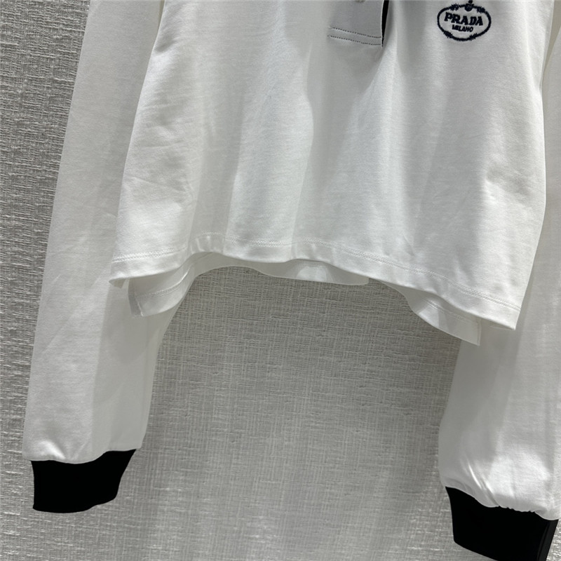Pra*a contrast color polo short long sleeve top