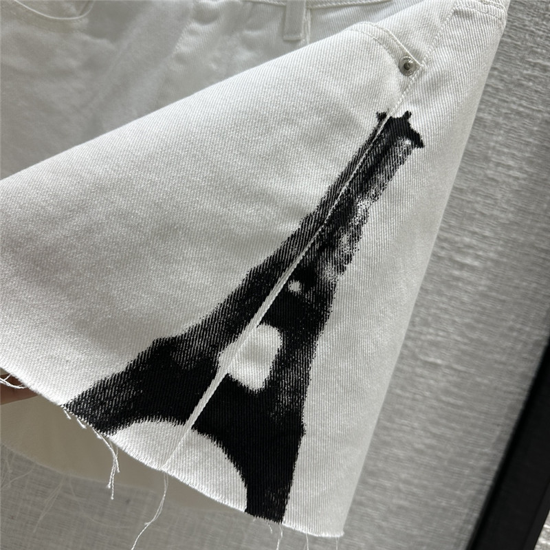 D10r new white shorts