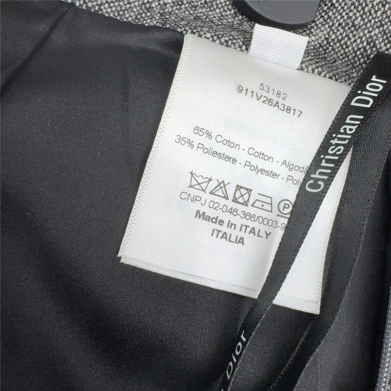 D10r suit jacket + mid-length skirt suit