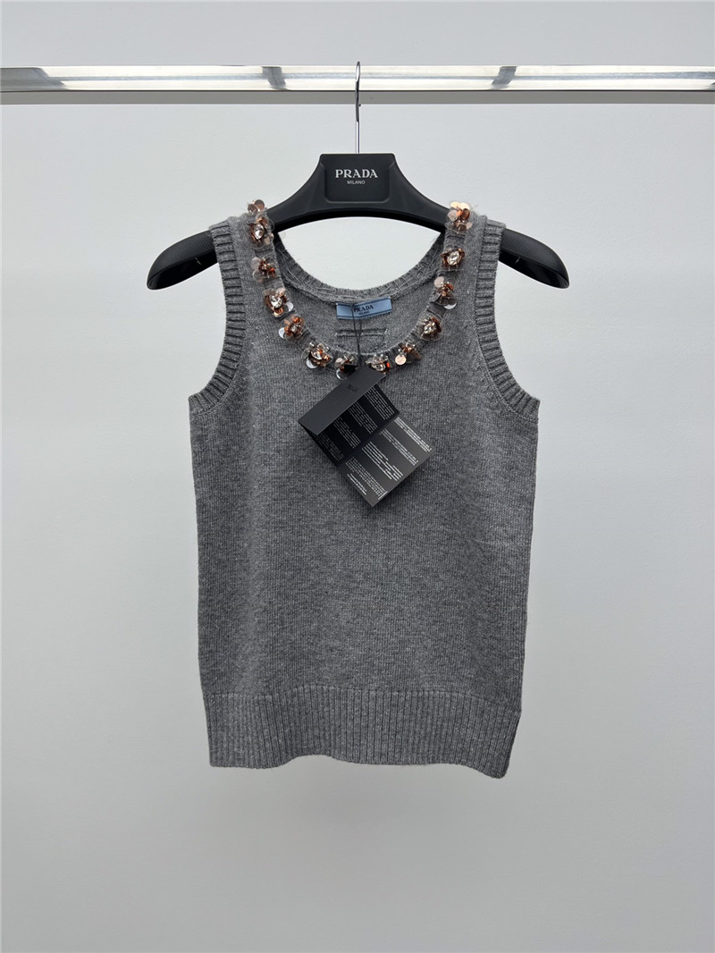pra*a D1am0nd neckline vest
