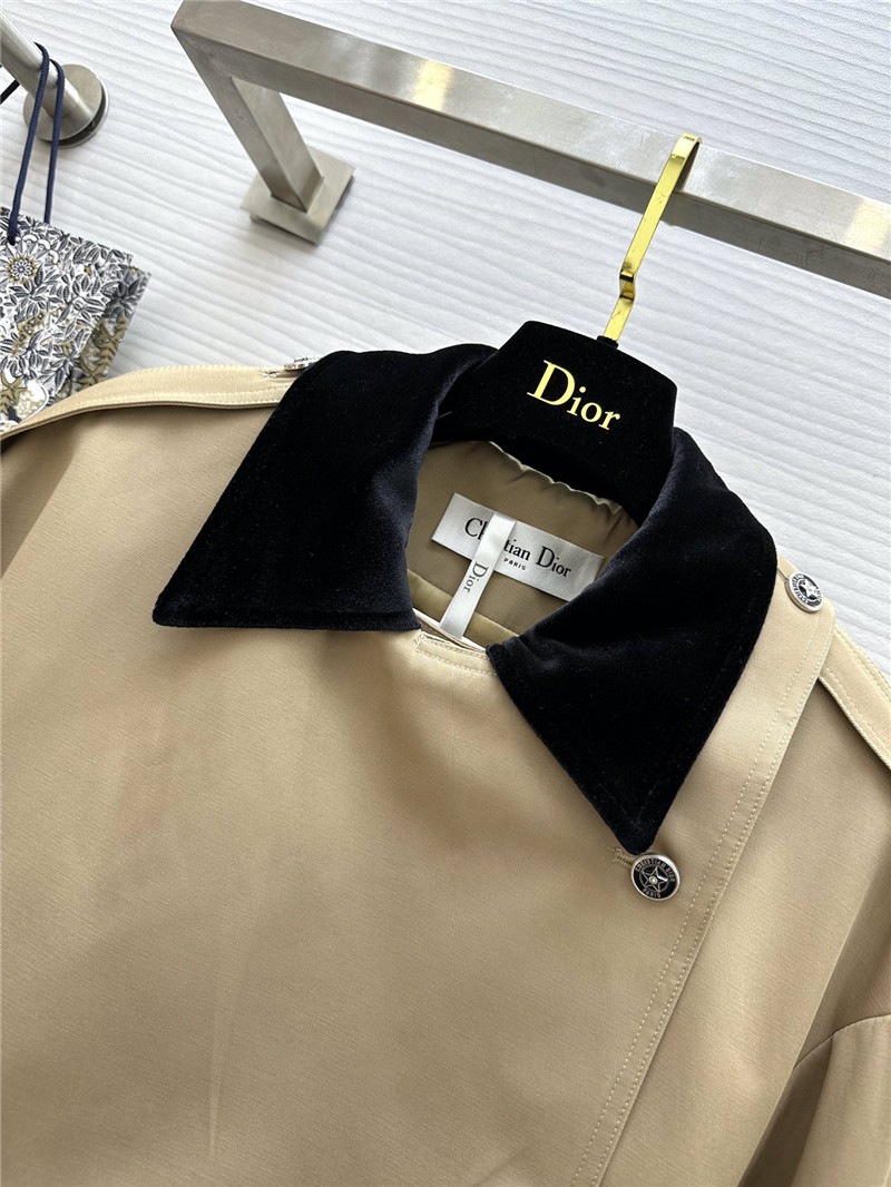 D10r classic bee logo embroidered trench coat