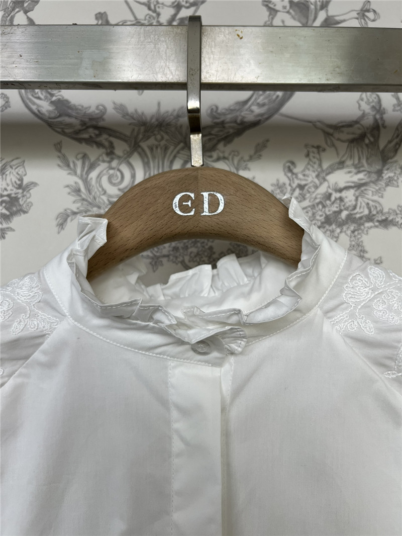 D10r butterfly embroidered stand collar puff sleeve shirt