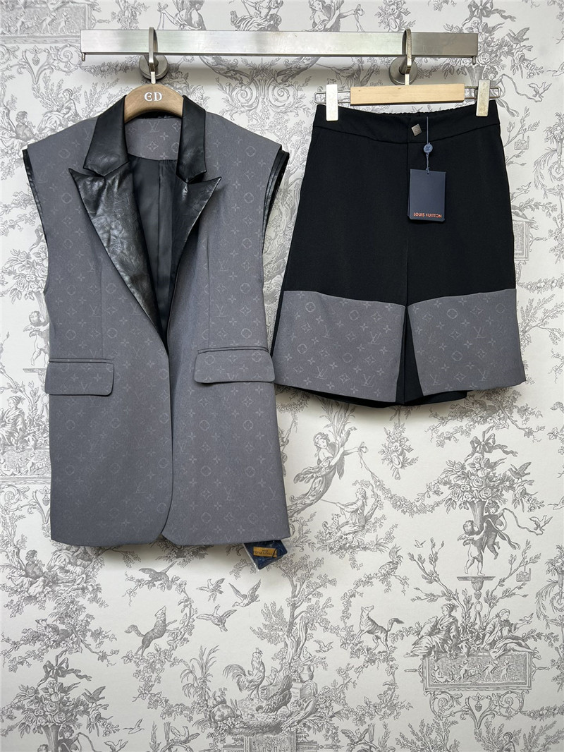 l0vis Vvtt0n lv new vest and shorts suit