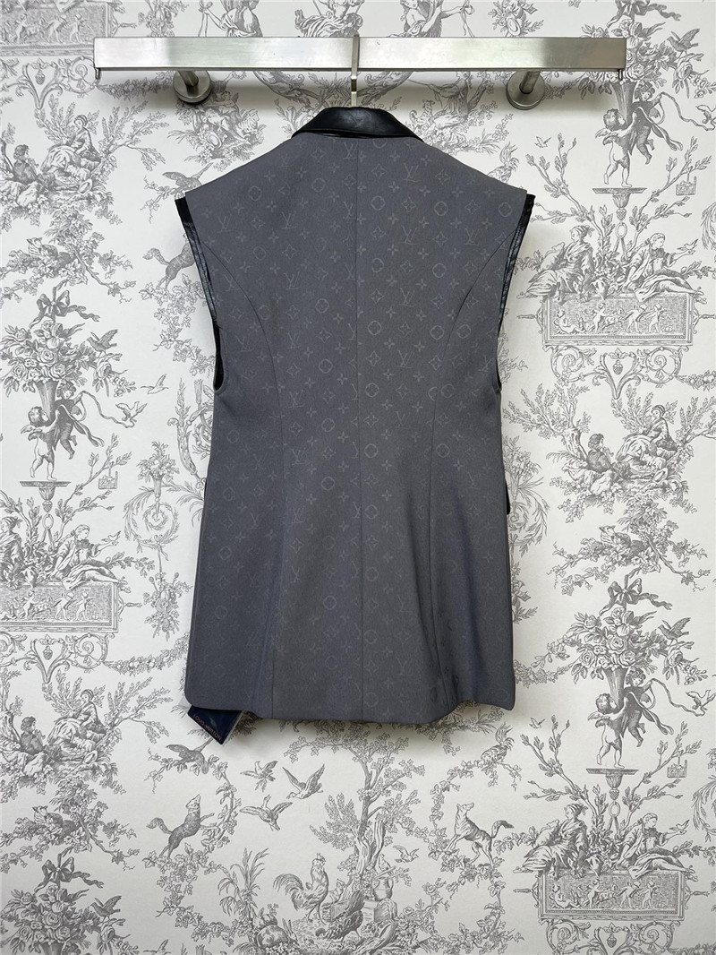 l0vis Vvtt0n lv new vest and shorts suit