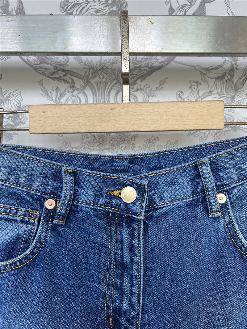 Va1e*ntin0 new straight jeans
