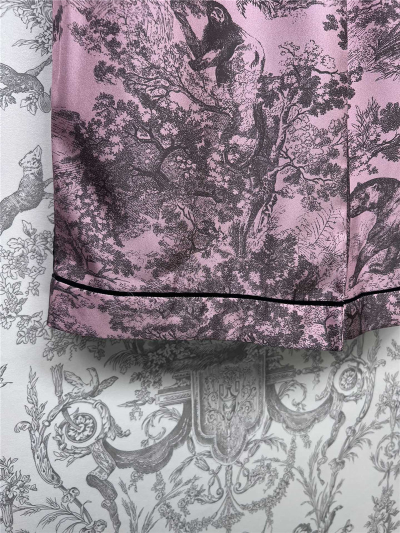 D10r new animal silk suit