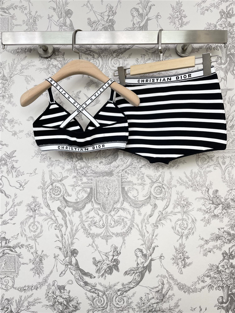 D10r spring and summer beach resort swimwear