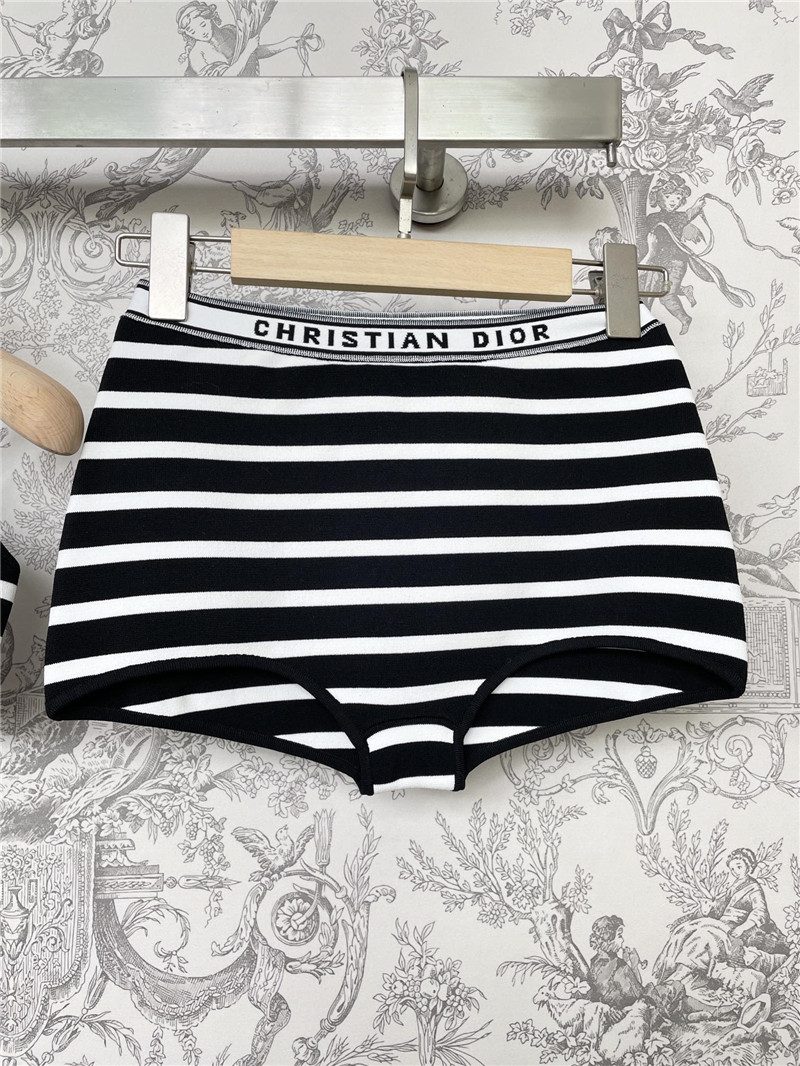 D10r spring and summer beach resort swimwear