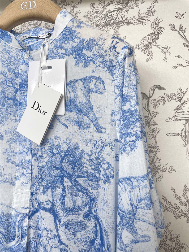 D10r ink painting series shirt