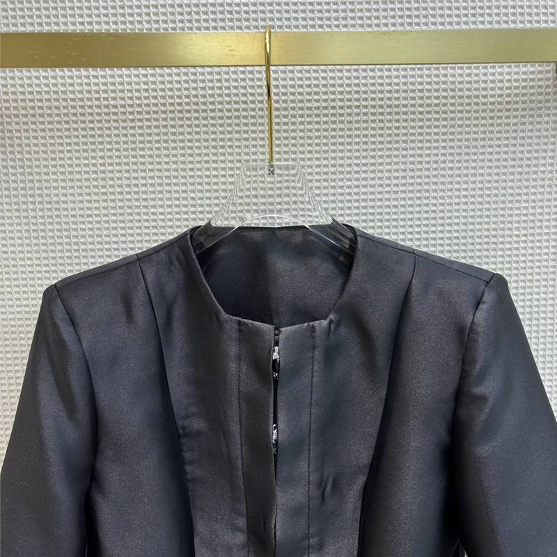louis vuitton LV single breasted diamond button waist suit