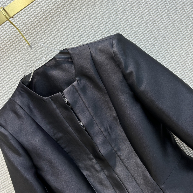 louis vuitton LV single breasted diamond button waist suit