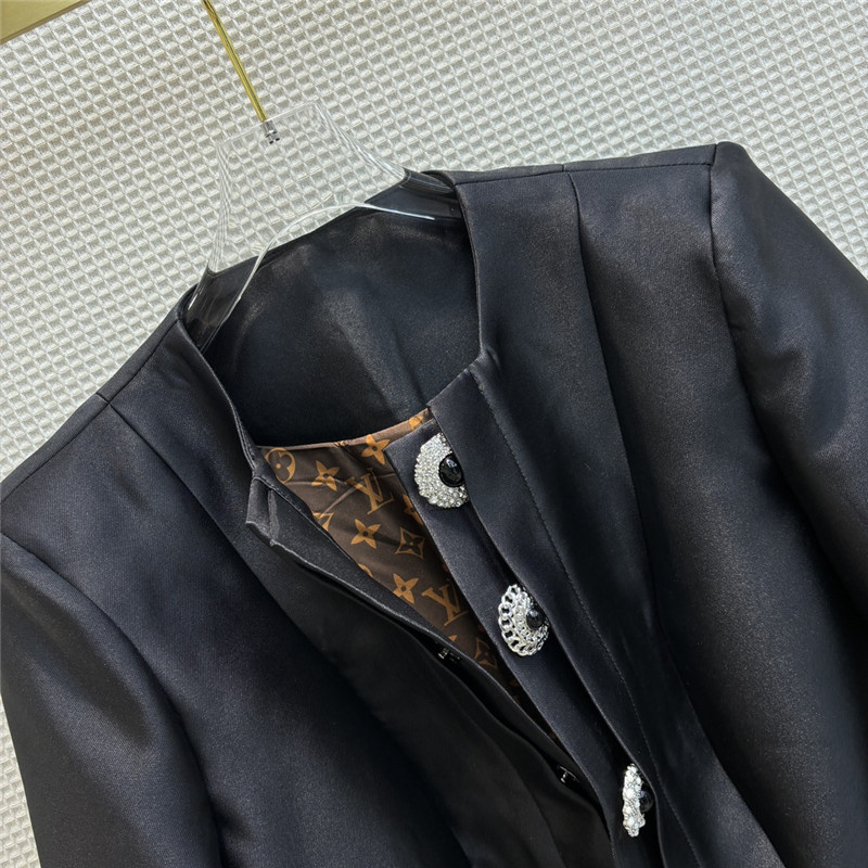 louis vuitton LV single breasted diamond button waist suit