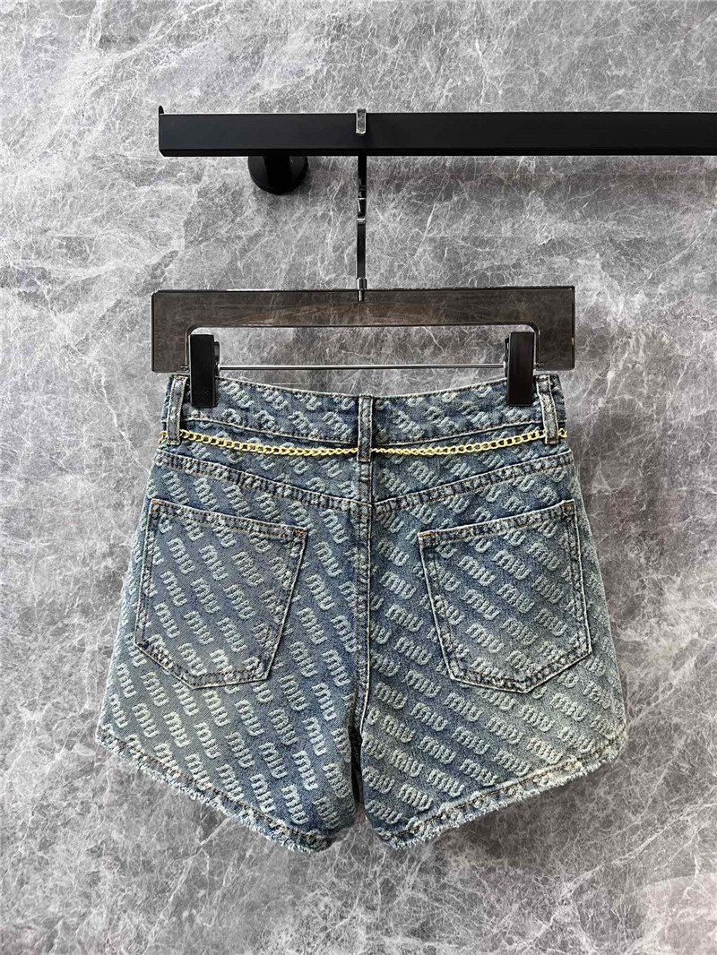 M1um1u letter jacquard chain belt denim shorts