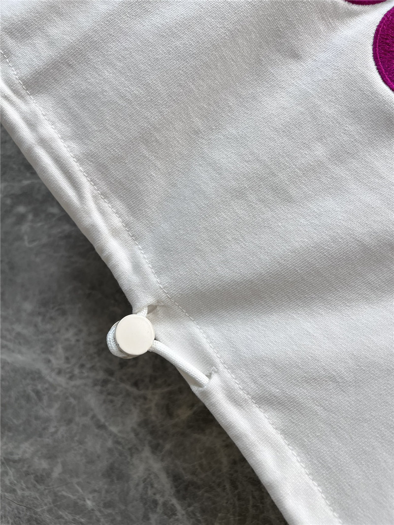 Gucci embroidered lettering strawberry T-shirt