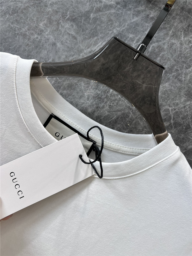 Gucci embroidered lettering strawberry T-shirt