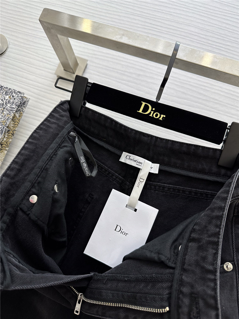 D10r logo embroidered hem straight jeans