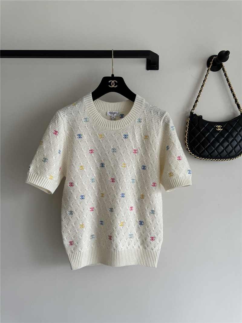 Ch**el colorful logo knit t-shirt white