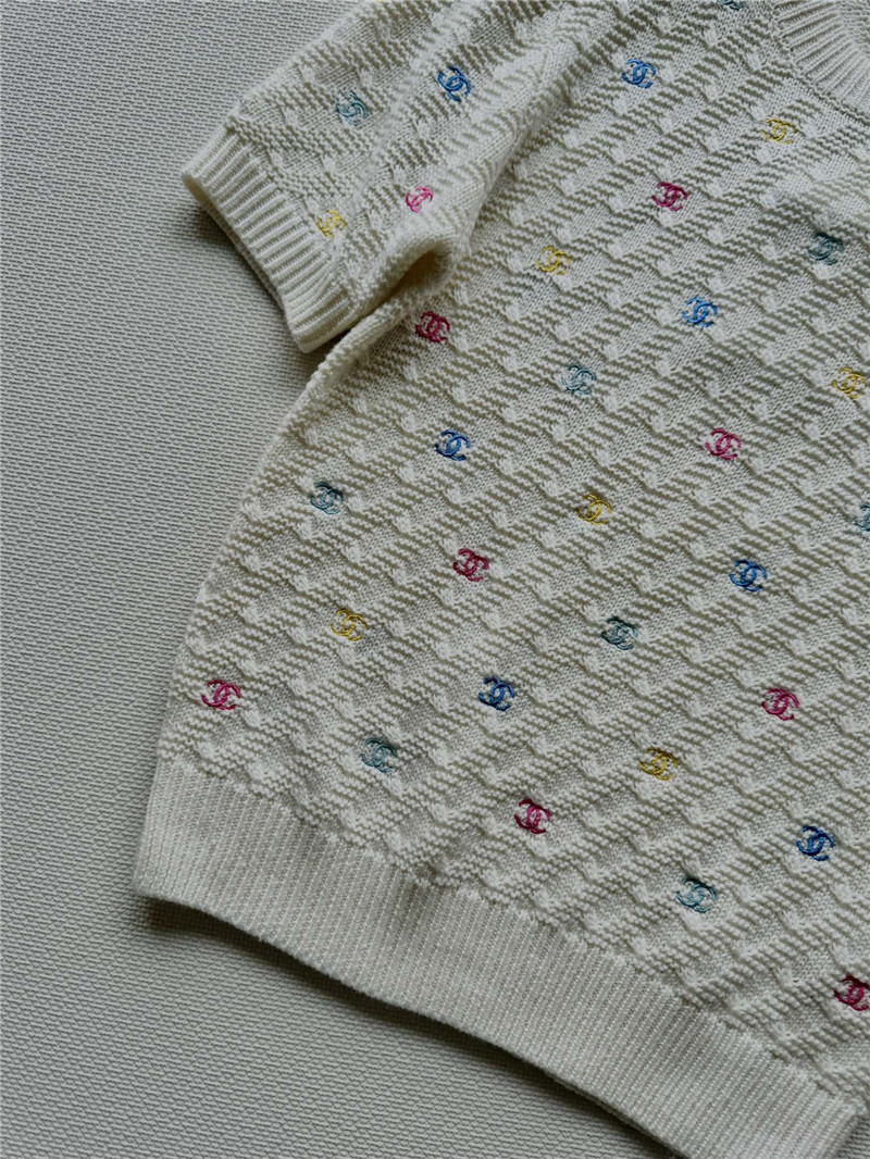 Ch**el colorful logo knit t-shirt white