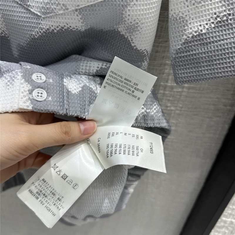 l0vis Vvtt0n lv printed honeycomb texture short-sleeved shirt