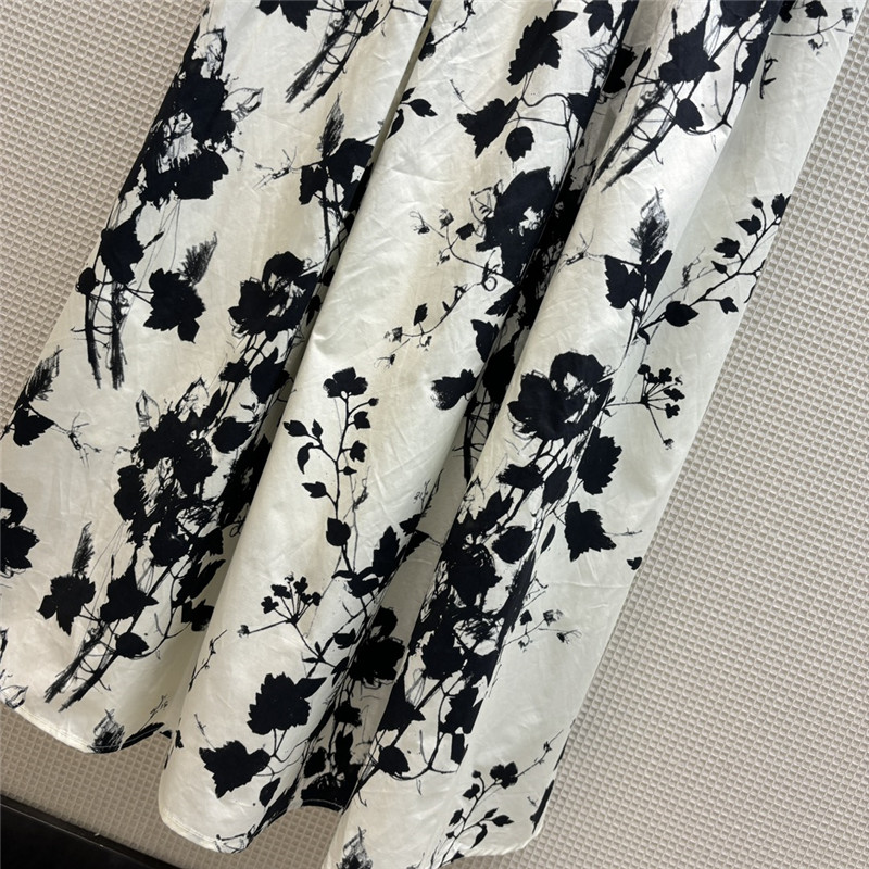 D10r french black floral print suspender skirt