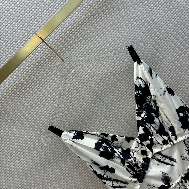 D10r french black floral print suspender skirt