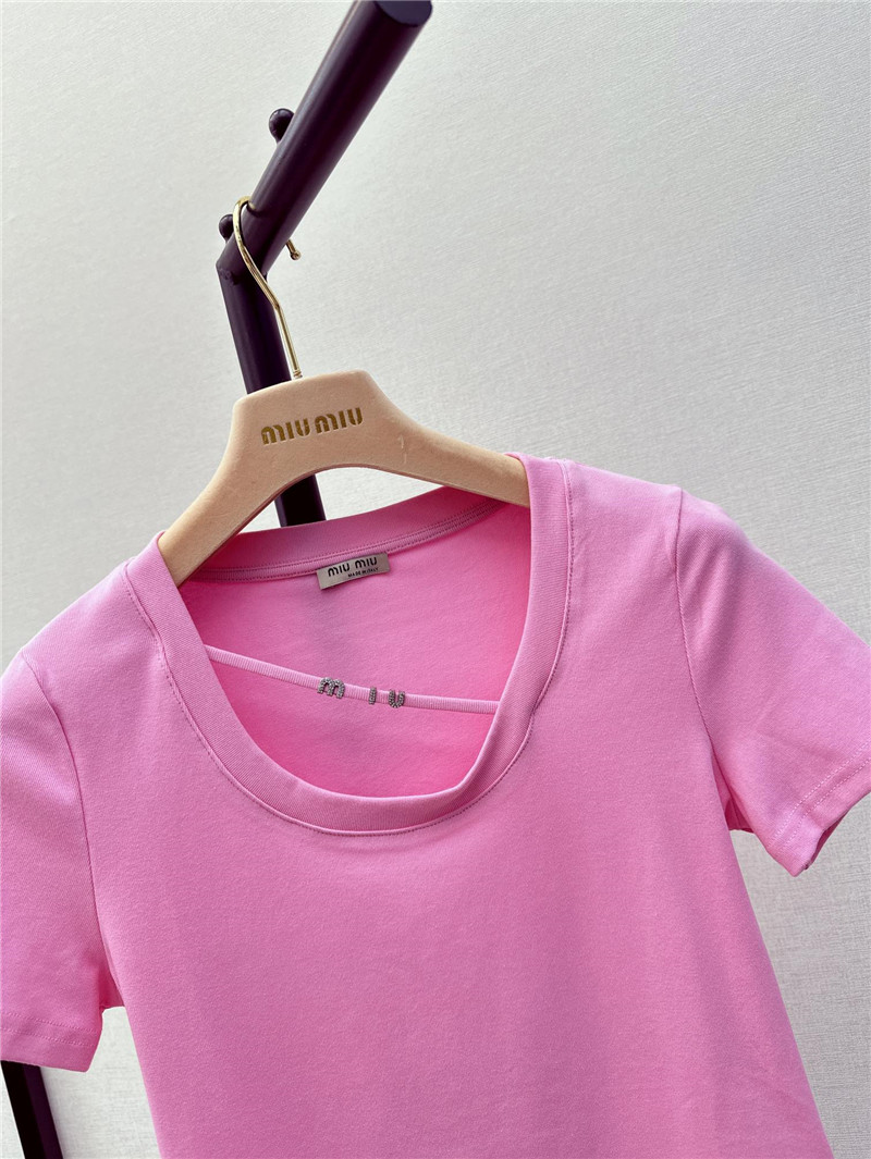 M1um1u slim fit u-neck t-shirt