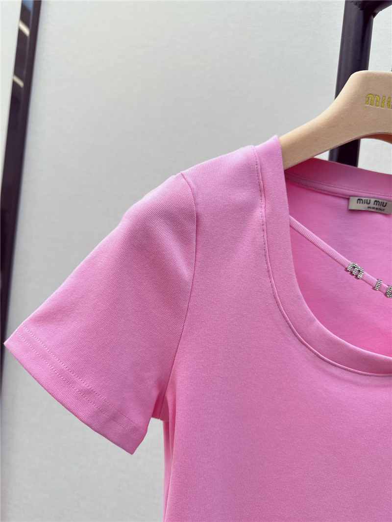 M1um1u slim fit u-neck t-shirt