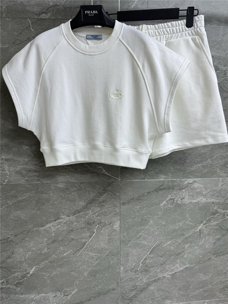 Pra*a white sports suit