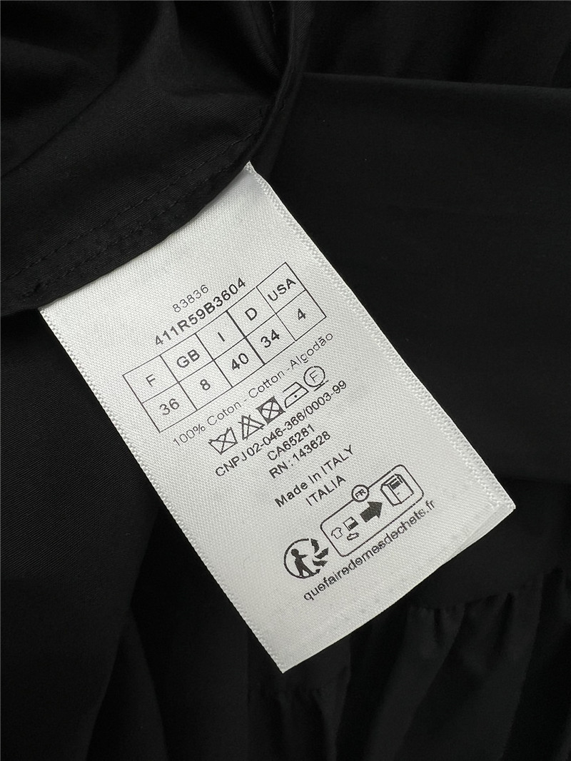 D10r pearl button sleeveless dress