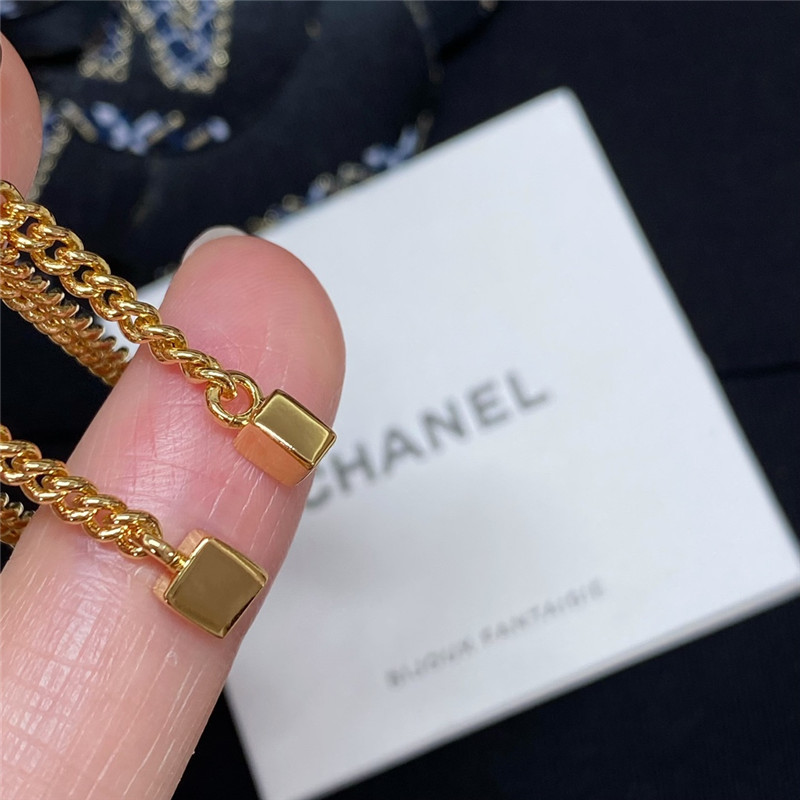 ch**el D1am0nd double c pearl square D1am0nd earrings