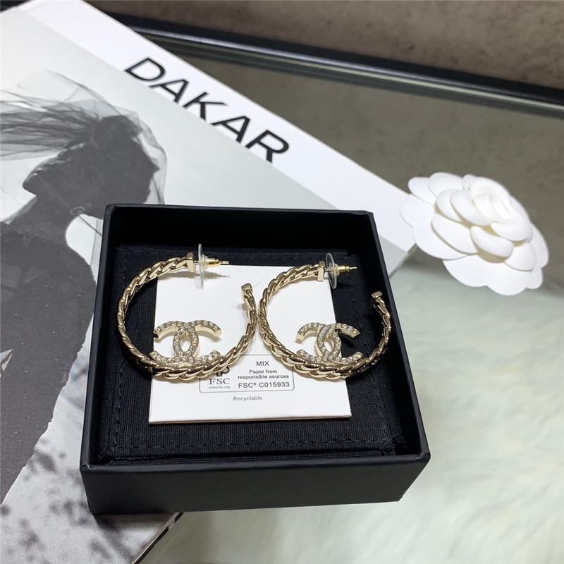 Ch**el chain double c earrings