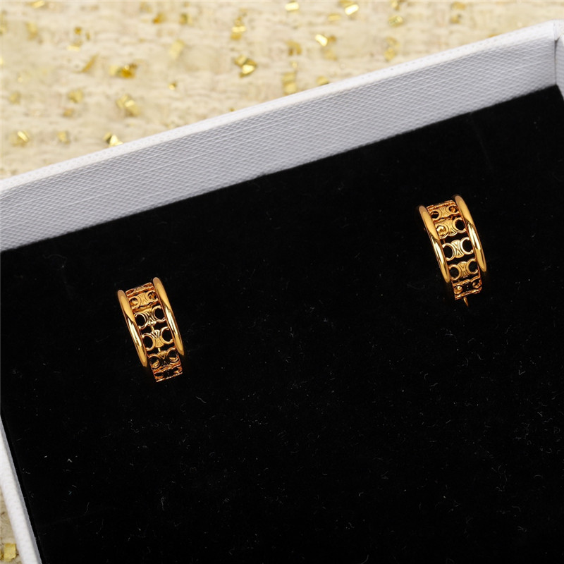 Ce1i*e small ring arc de triomphe earrings
