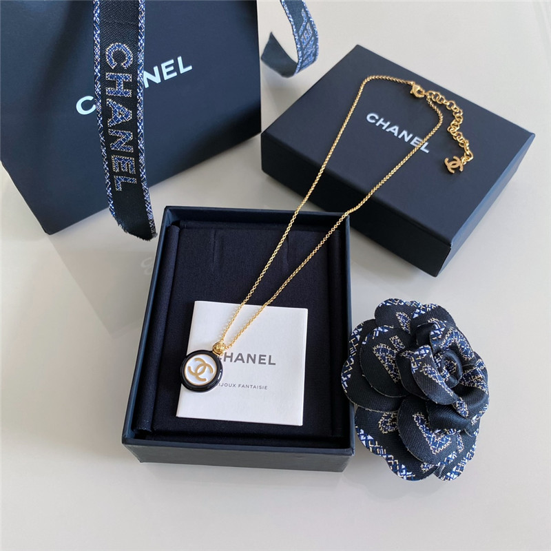 Ch**el black and white button necklace
