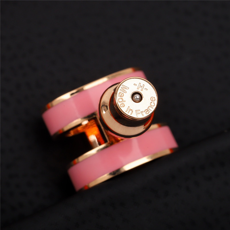 H**me5 denier earrings