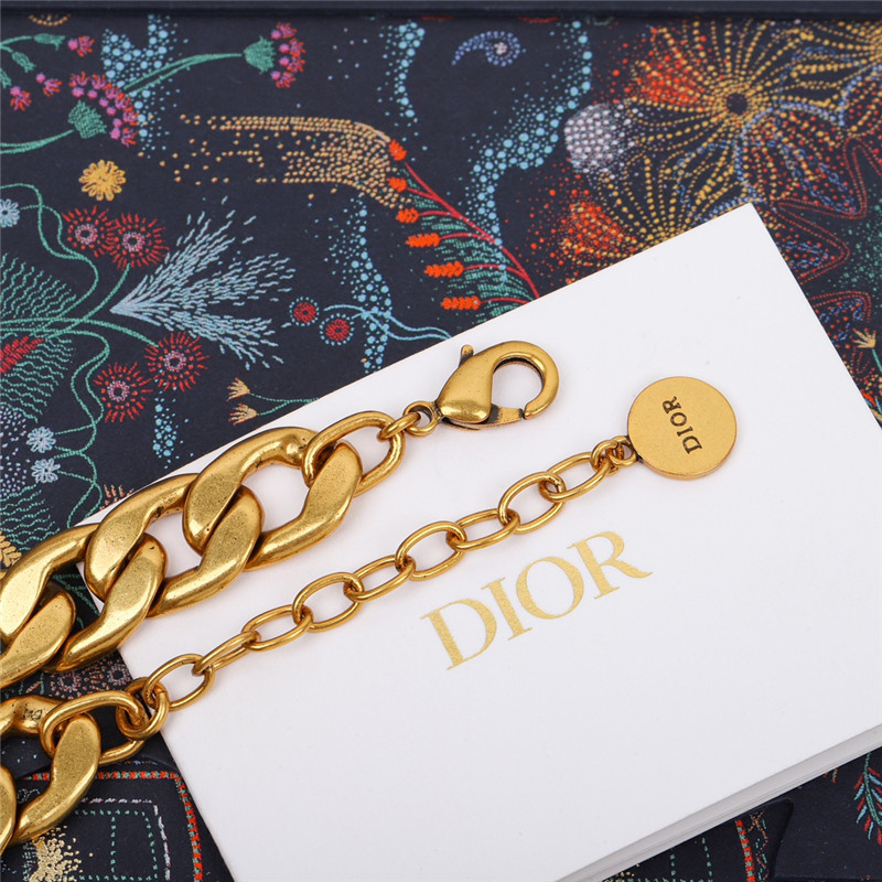 D10r letter bracelet