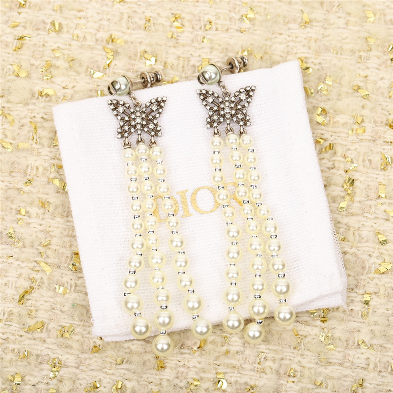 D10r butterfly earrings