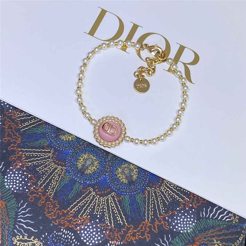 D10r glass beads pearl bracelet