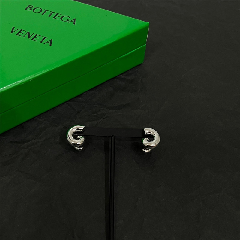 b0tt*ga Ven*ta new earrings