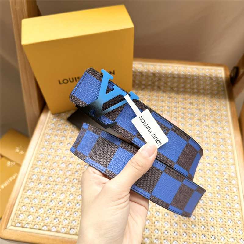 l0vis Vvtt0n lv plaid canvas with pebbled bottom belt