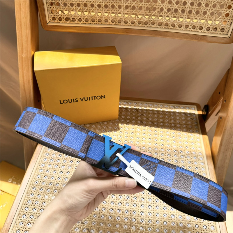 l0vis Vvtt0n lv plaid canvas with pebbled bottom belt