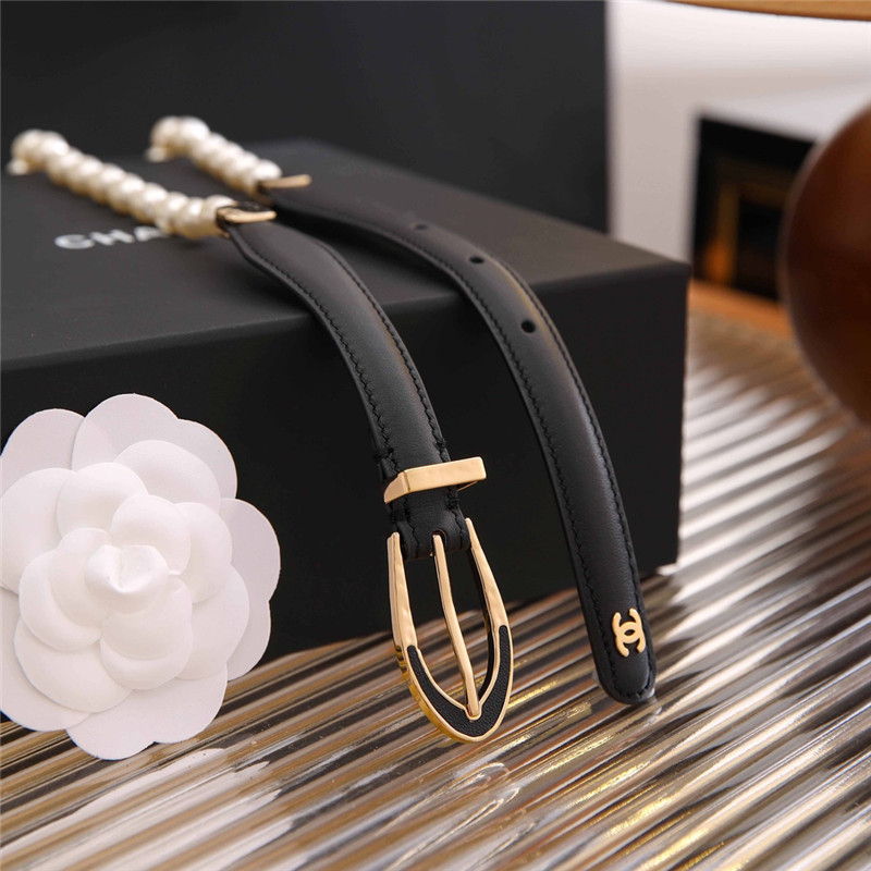 Ch**el classic leather pin buckle with pearl belt