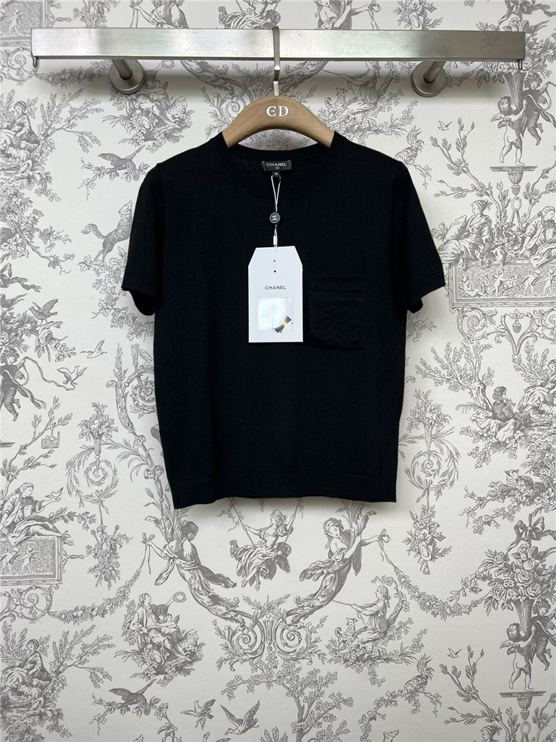 L0ew* pocket embroidered knit t-shirt black