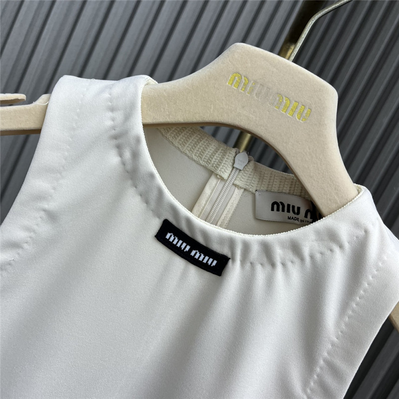 M1um1u fashionable slim fit short vest replica clothes