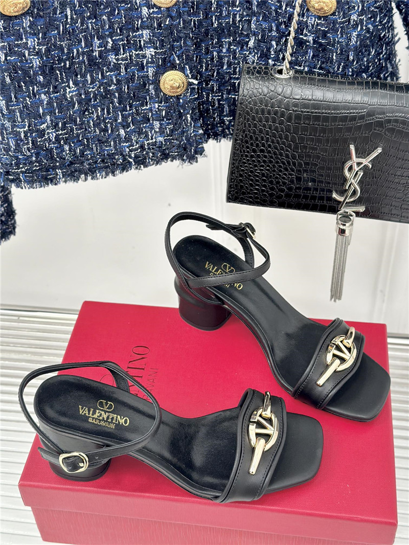 va1e*ntin0 thick heel sandals ma1s0n Marg*e1a replica shoes
