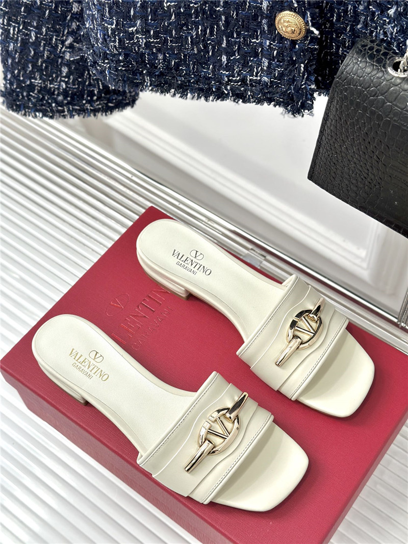 va1e*ntin0 thick heel sandals ma1s0n Marg*e1a replica shoes