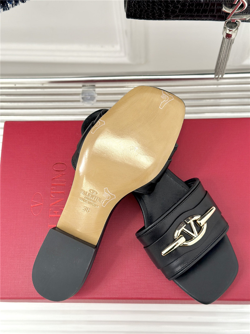 va1e*ntin0 thick heel sandals ma1s0n Marg*e1a replica shoes