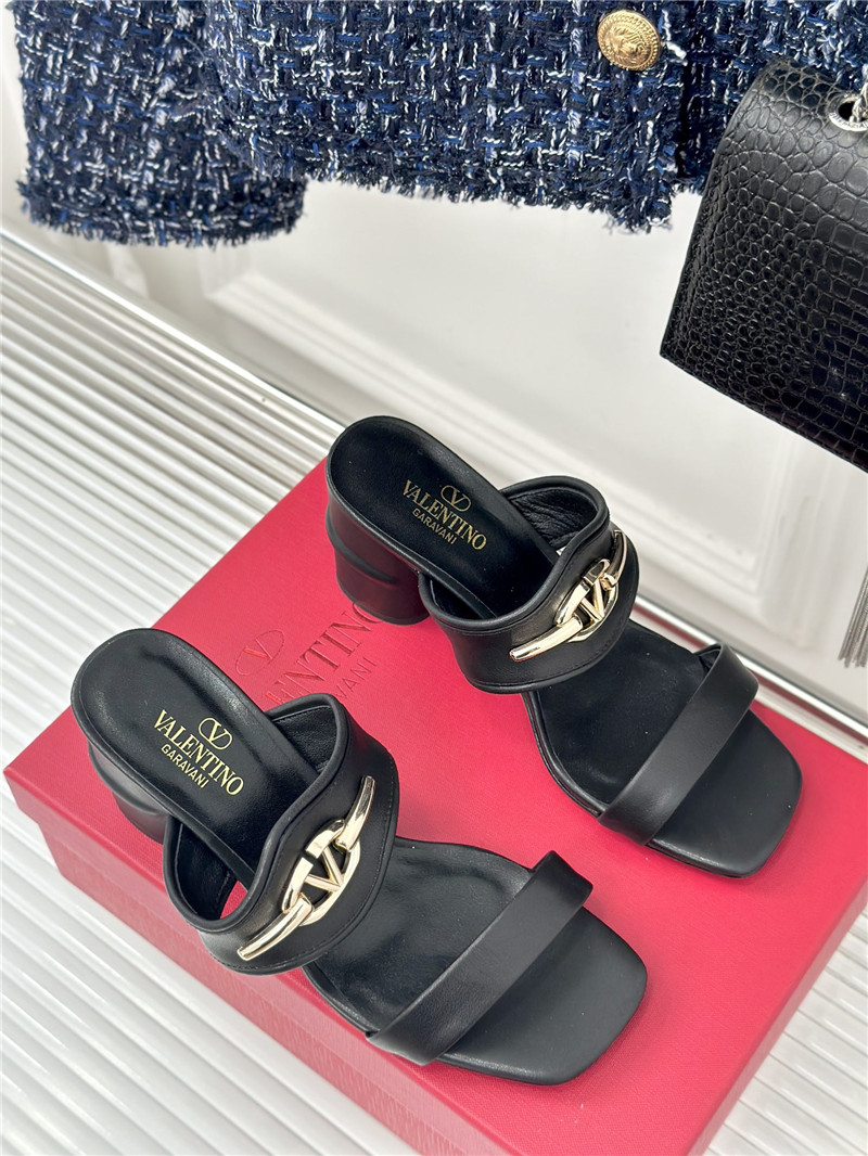 va1e*ntin0 thick heel sandals ma1s0n Marg*e1a replica shoes
