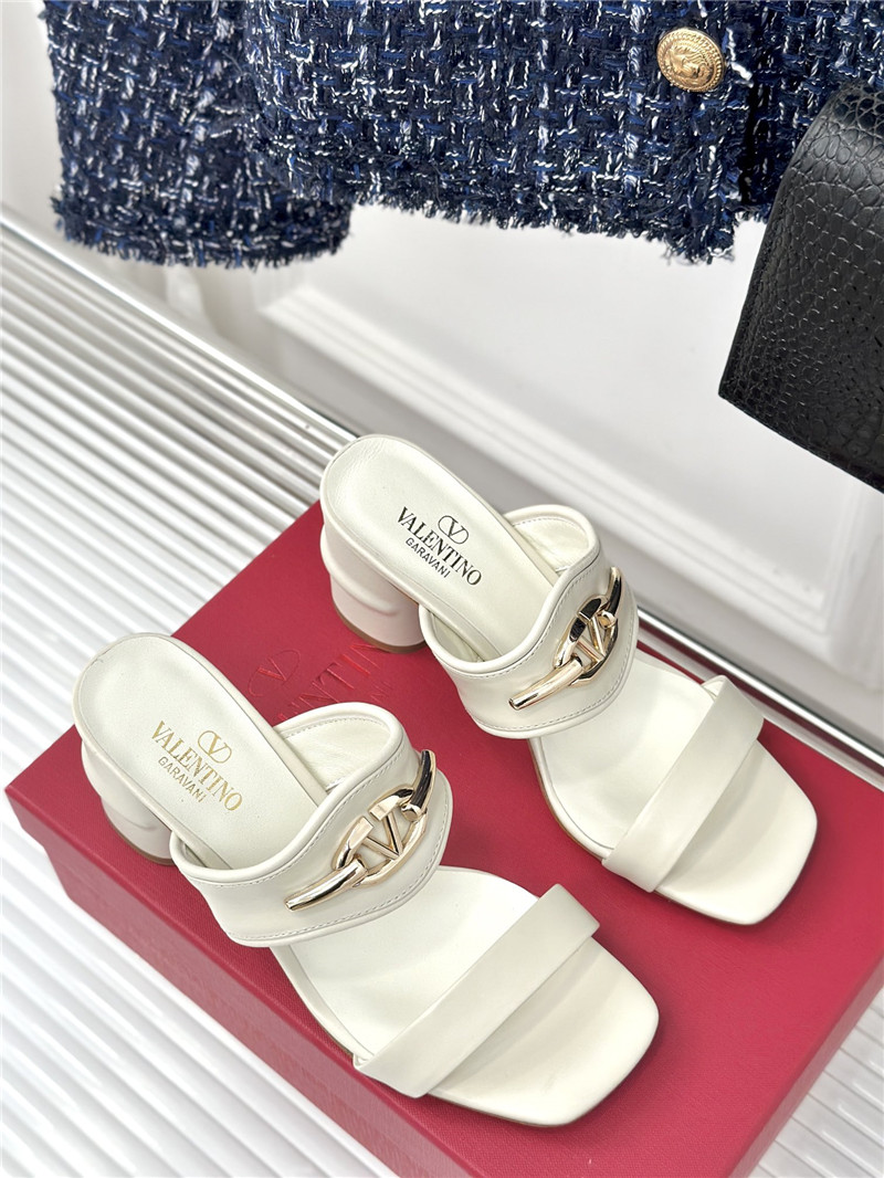 va1e*ntin0 thick heel sandals ma1s0n Marg*e1a replica shoes