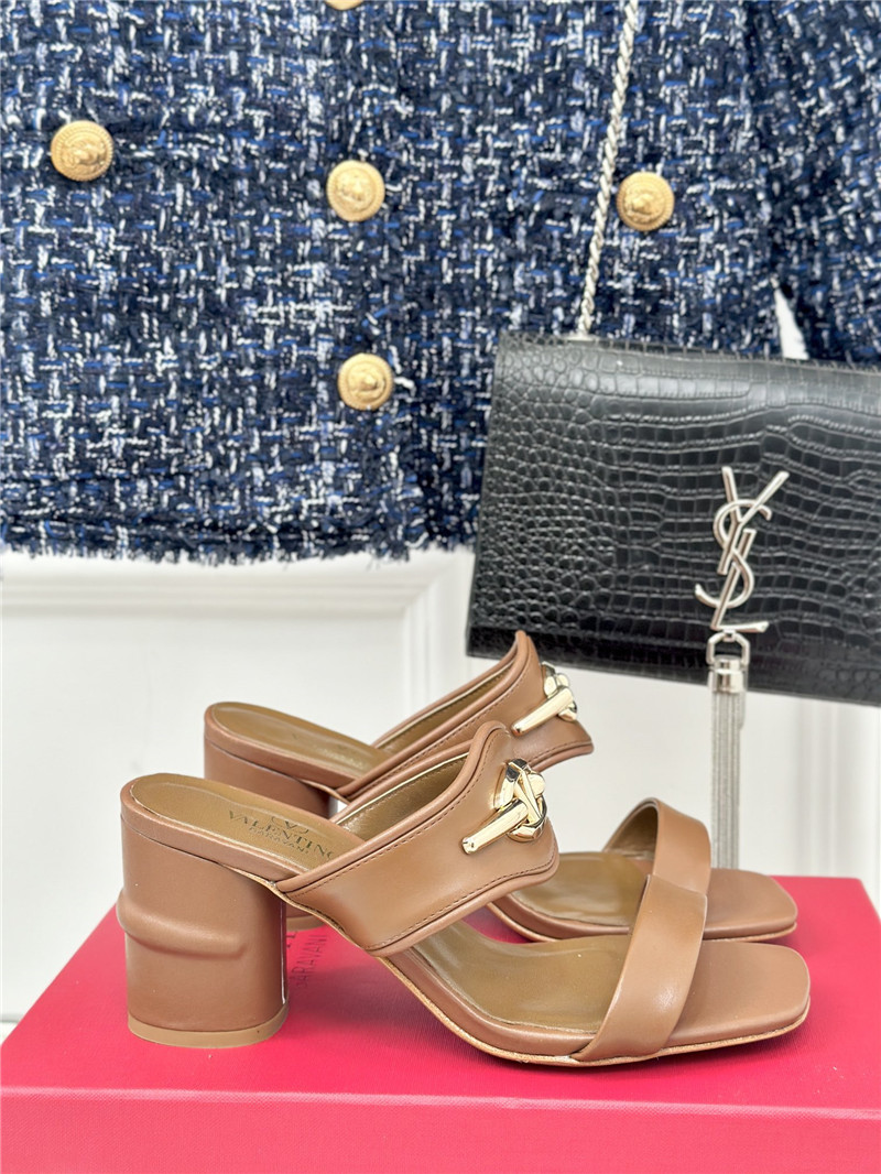 va1e*ntin0 thick heel sandals ma1s0n Marg*e1a replica shoes