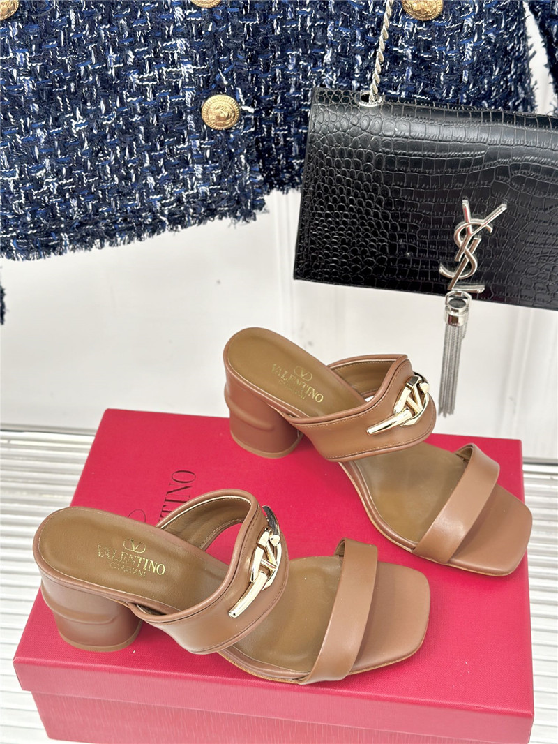 va1e*ntin0 thick heel sandals ma1s0n Marg*e1a replica shoes